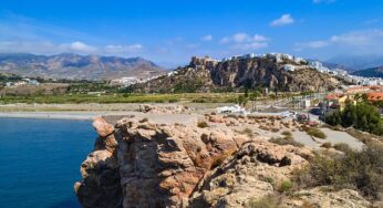 Granada, 73 impresionantes kilómetros de costa mediterránea